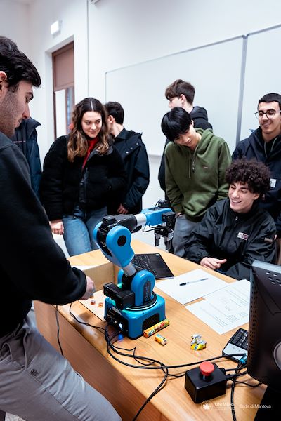 Open Day Ingegneria Informatica per gli Istituti Fermi e Belfiore 2024